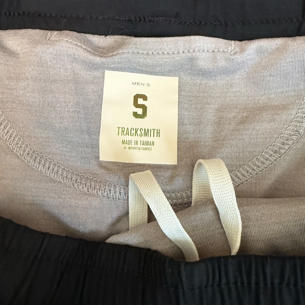 Tracksmith Session Short - Picture 2 of 3